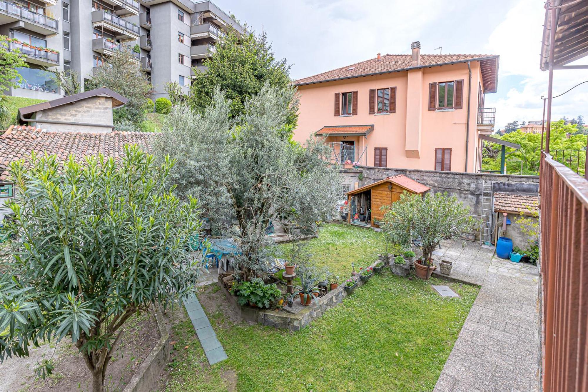 At Home-Como Lake Luaran gambar